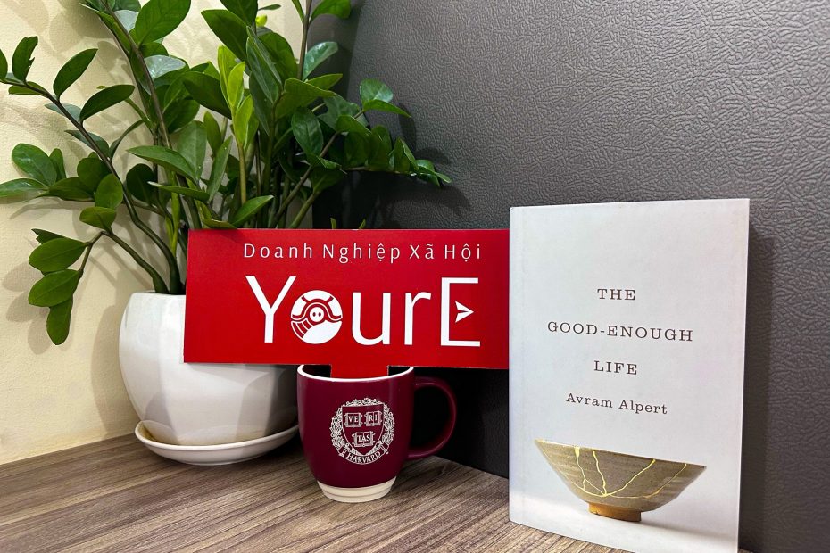 Phòng đọc Hạnh Nguyễn - Sách The Good-Enough Life