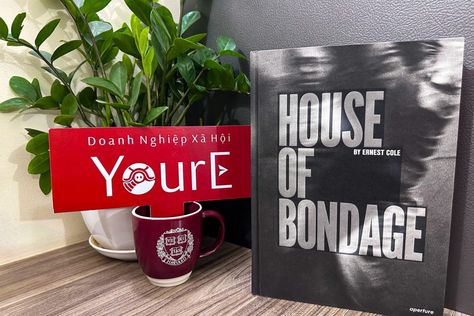 Sách House of Bondage